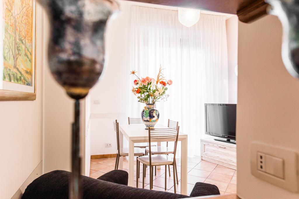 Maison Velia San Giovanni Roma Eksteriør bilde